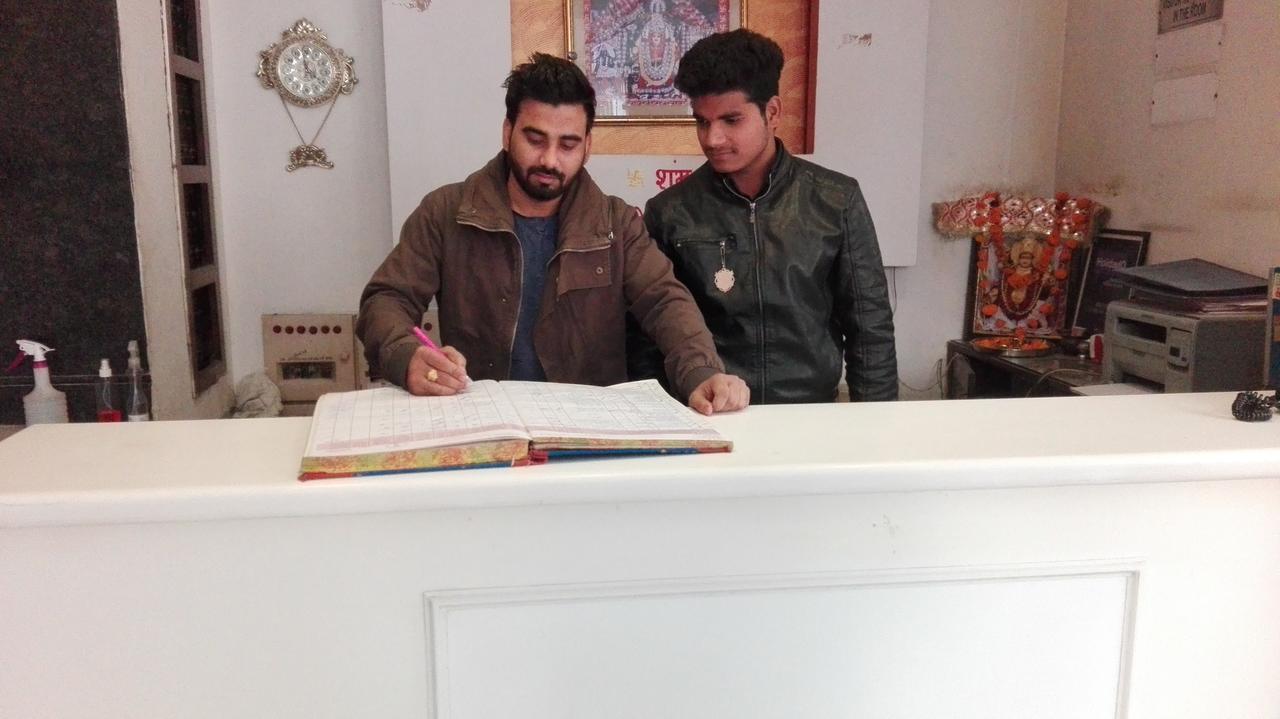 Hotel Delhi Empire Dx Paharganj Buitenkant foto